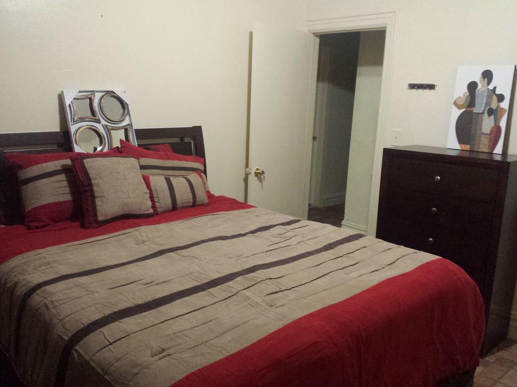 Studio, One And Two Bedroom Apartments - Bronx New York Cameră foto