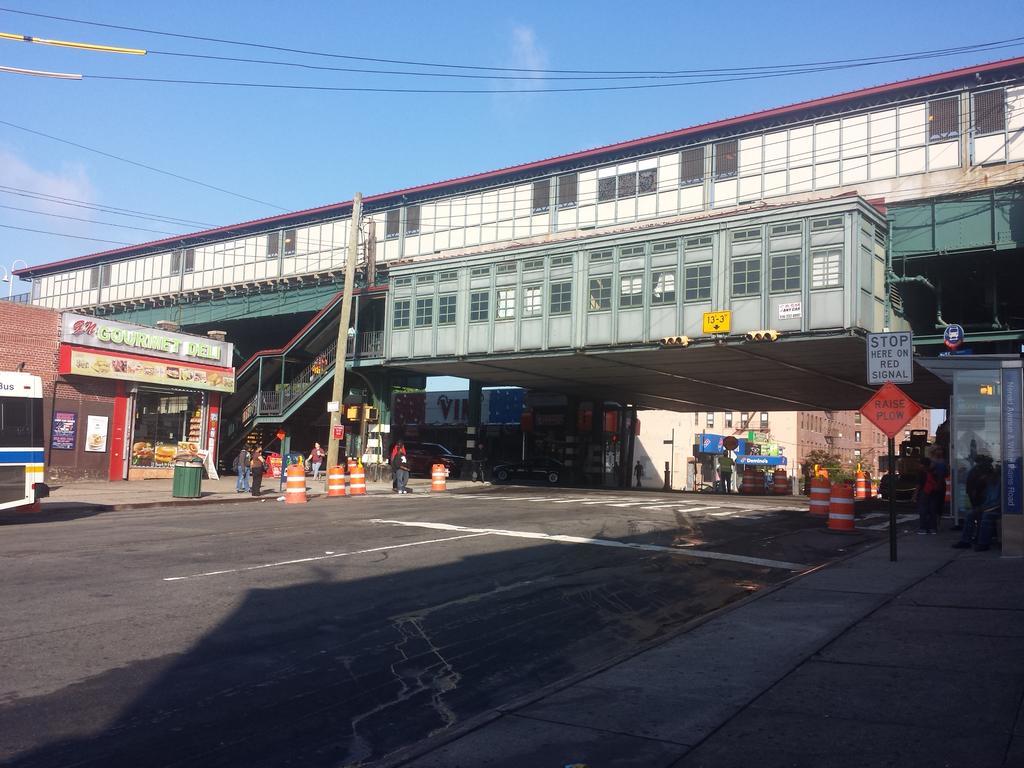 Studio, One And Two Bedroom Apartments - Bronx New York Exterior foto